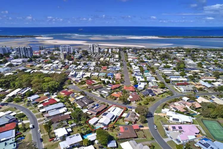 Second view of Homely house listing, 1/10 Truscott Court, Golden Beach QLD 4551