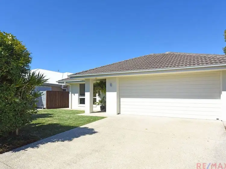 11 Alicia Circuit, Little Mountain QLD 4551