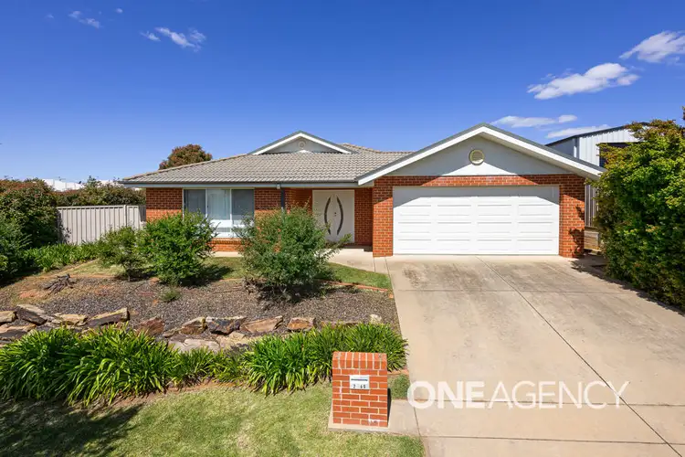 60 YARRAWAH CRESCENT, Bourkelands NSW 2650