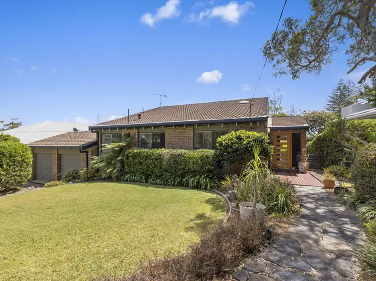 3 Hibiscus Avenue, Sapphire Beach NSW 2450