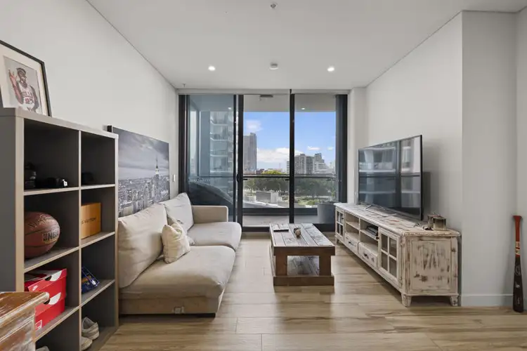 603/2 Como Crescent, Southport QLD 4215