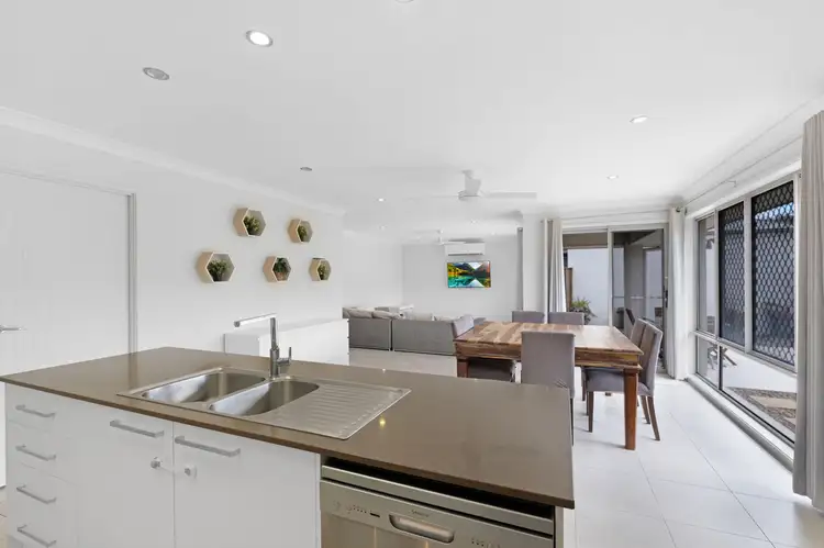 Sixth view of Homely house listing, 51 Bristlebird Circuit, Forest Glen QLD 4556