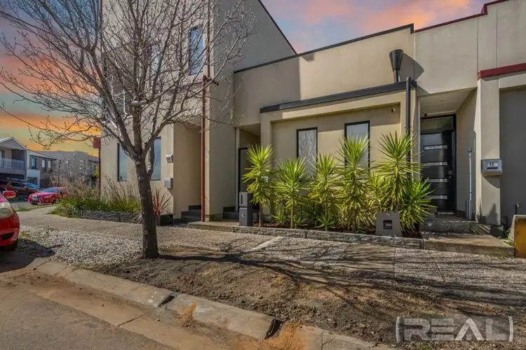 15 MacKenzie Circuit, Mawson Lakes SA 5095