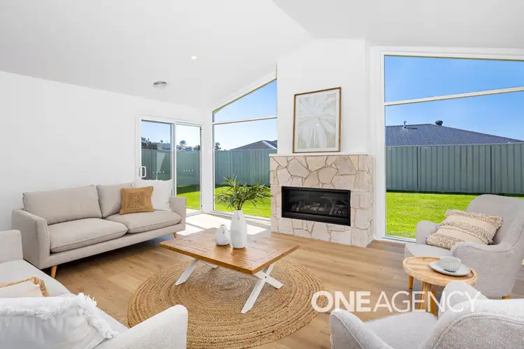 Fourth view of Homely house listing, 21 BENNELONG CRESCENT, Lloyd NSW 2650