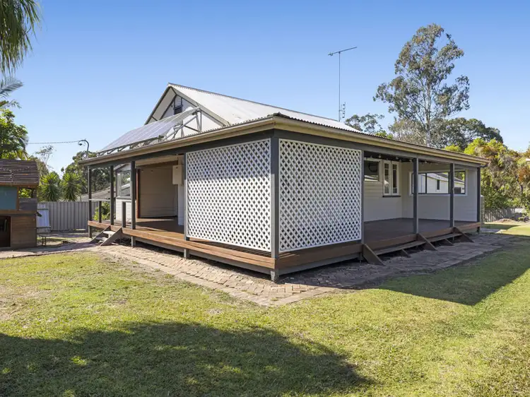 4 Weir Street, Nana Glen NSW 2450