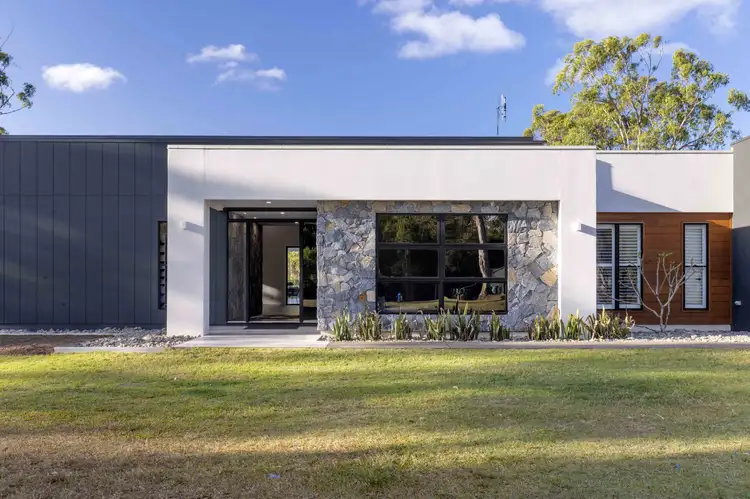 292 Illoura Place, Cooroibah QLD 4565