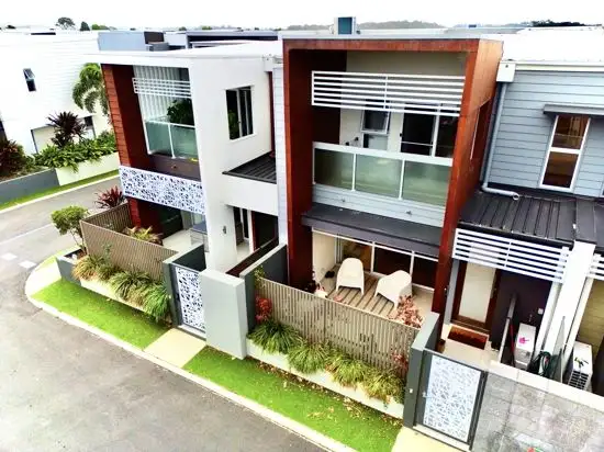 Second view of Homely townhouse listing, 34/1 Vue Boulevard, Robina QLD 4226