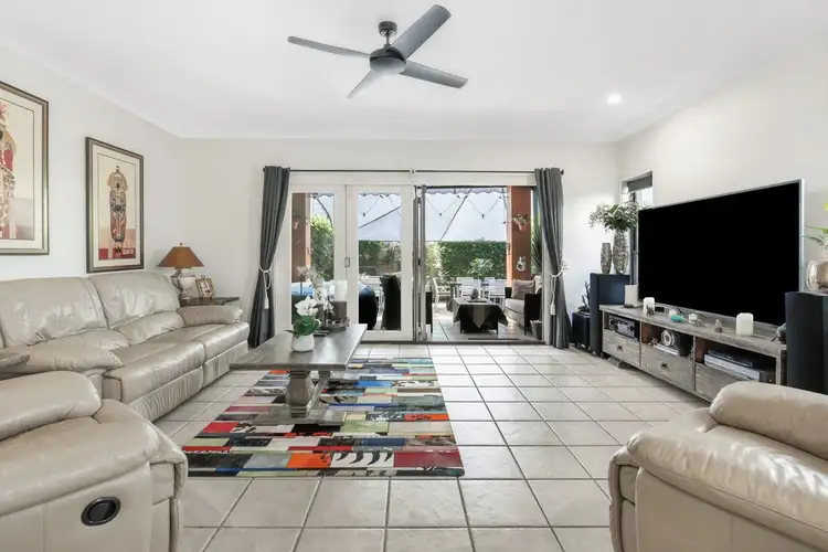 Second view of Homely house listing, 2/281 Bayview Street, Hollywell QLD 4216