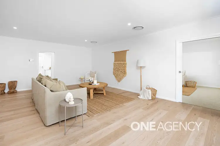 Sixth view of Homely house listing, 18 BONDI CRESCENT, Gobbagombalin NSW 2650