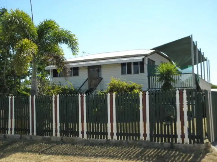 13-15 Strathmore Street, Collinsville QLD 4804