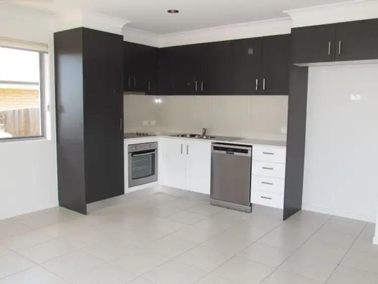Second view of Homely unit listing, 2/35 Avalon Drive, Blacks Beach QLD 4740
