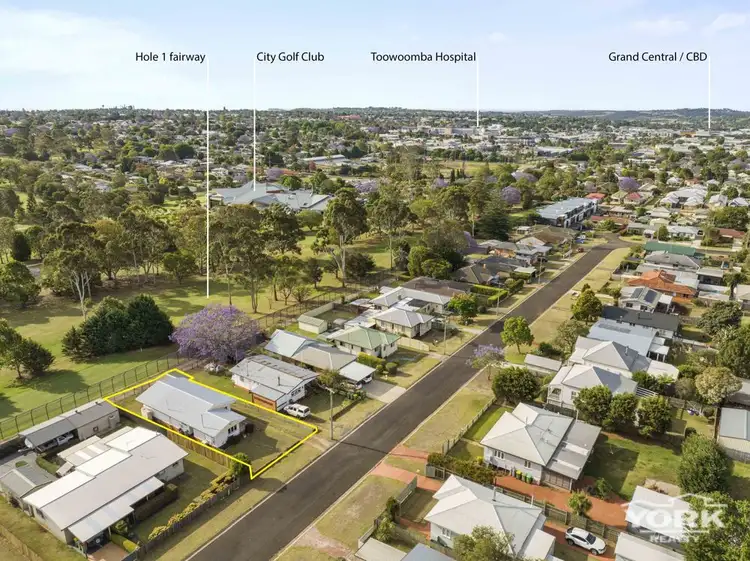 25 Winifred Street, South Toowoomba QLD 4350