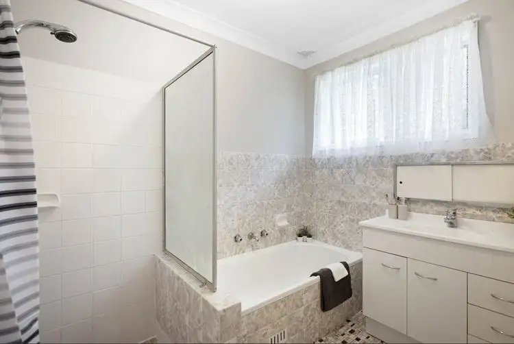 Seventh view of Homely house listing, 8 Alliott Street, Bradbury NSW 2560