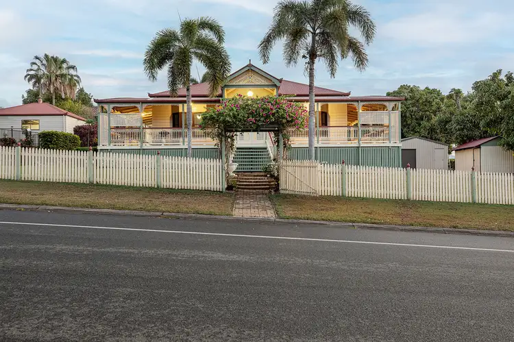 2 Panorama Court, Rural View QLD 4740
