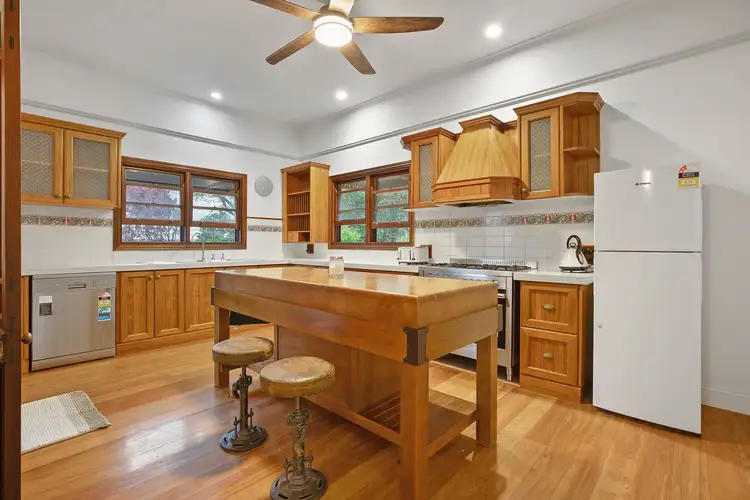 Fifth view of Homely house listing, 2 Panorama Court, Rural View QLD 4740