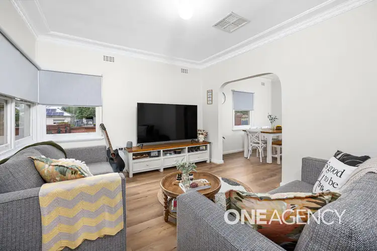 Third view of Homely house listing, 2/142 GROVE STREET, Kooringal NSW 2650