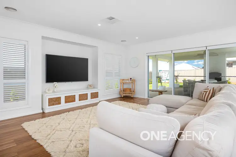 Fifth view of Homely house listing, 12 VALENCIA DRIVE, Gobbagombalin NSW 2650
