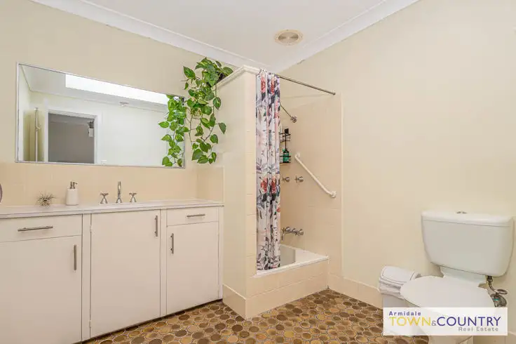 Fifth view of Homely semi-detached listing, 4 Wade Avenue, Armidale NSW 2350
