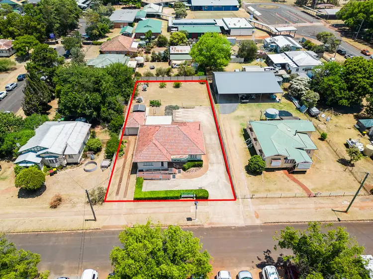 13 William St, Kingaroy QLD 4610