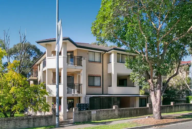 6/16-18 Newman Street, Merrylands NSW 2160