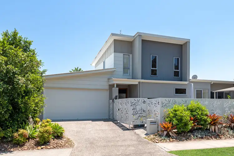 2/41 Bells Esplanade, Pelican Waters QLD 4551
