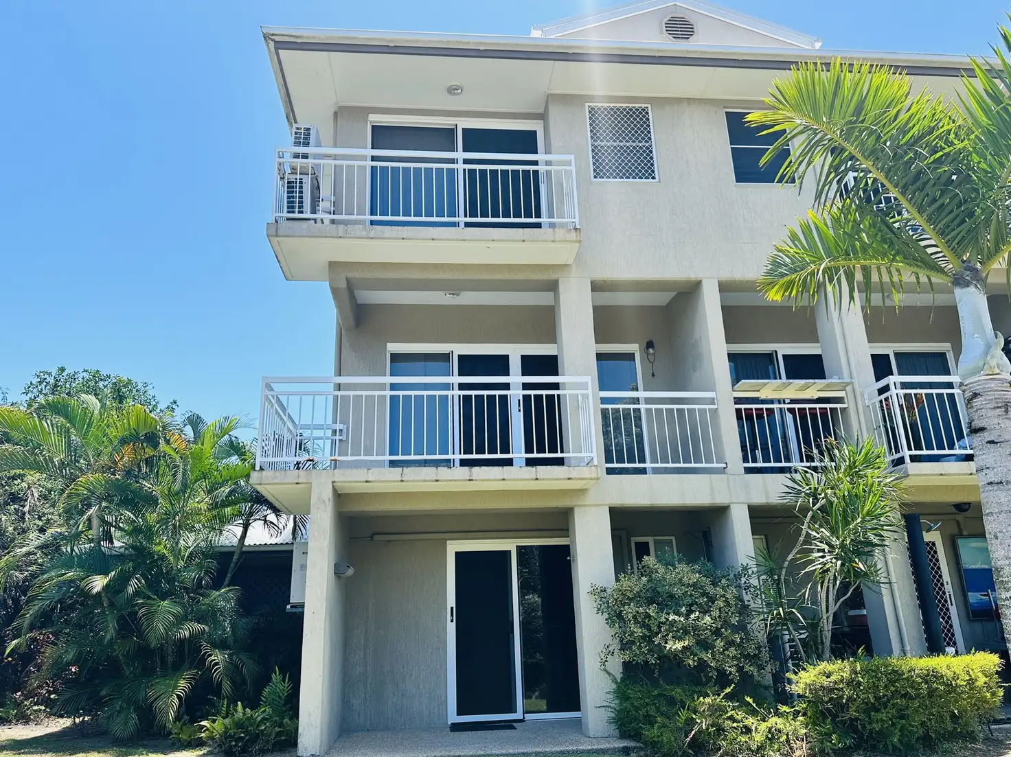 Main view of Homely unit listing, 4/11 Bridge Road (Herron), East Mackay QLD 4740