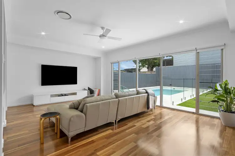 Sixth view of Homely house listing, 60 Framont Ave, Holland Park QLD 4121