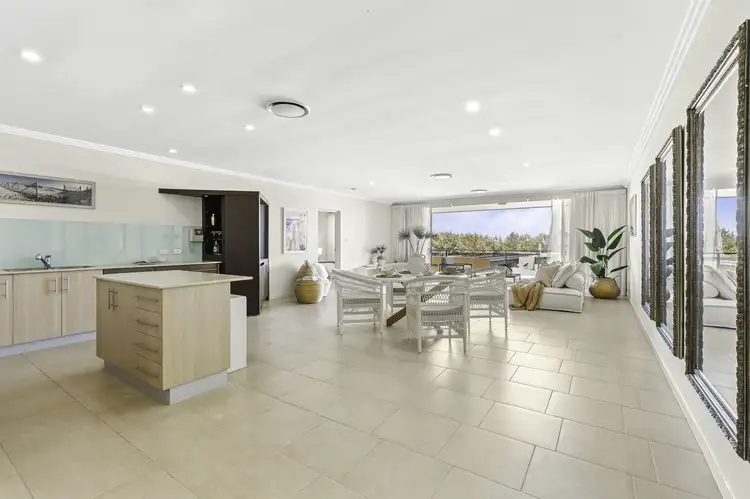 8/22 Marina Beach Parade, Mackay Harbour QLD 4740