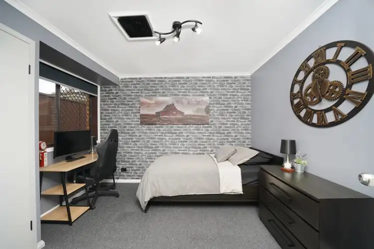 Seventh view of Homely house listing, 8 Brierley Place, Eagle Vale NSW 2558