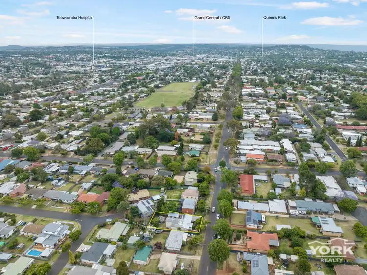 Second view of Homely house listing, 371 Hume Street, Kearneys Spring QLD 4350