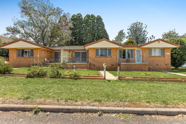 20 Glendower Street, Mount Lofty QLD 4350