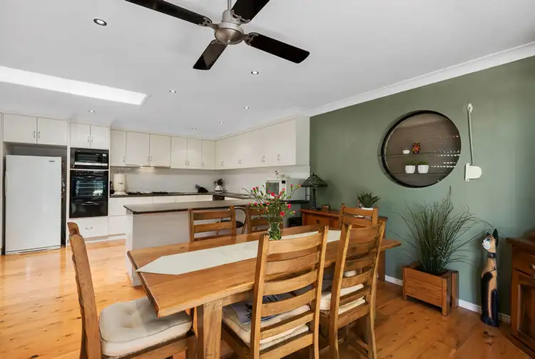 Fifth view of Homely unit listing, 2/261 North Street, Wilsonton Heights QLD 4350