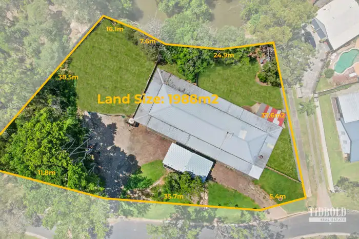26 Fairway Drive, Redland Bay QLD 4165