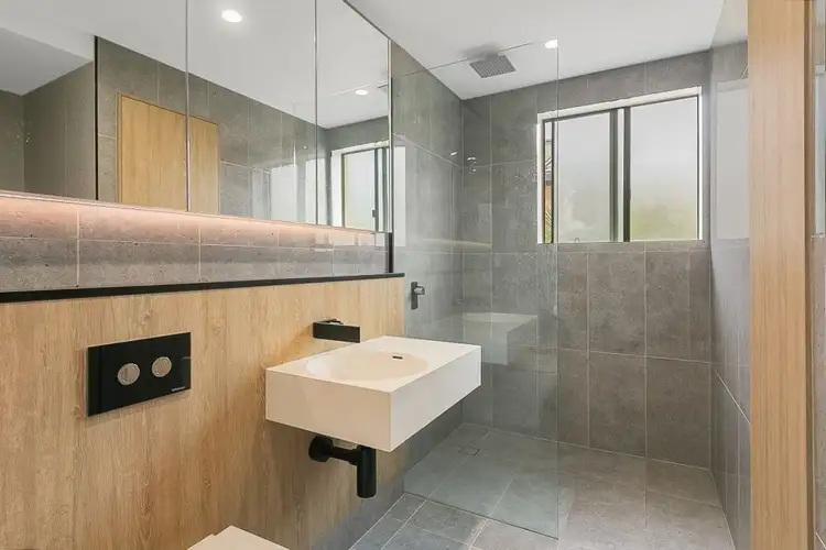 Third view of Homely unit listing, 4/5-7 Tweed Street, Coolangatta QLD 4225