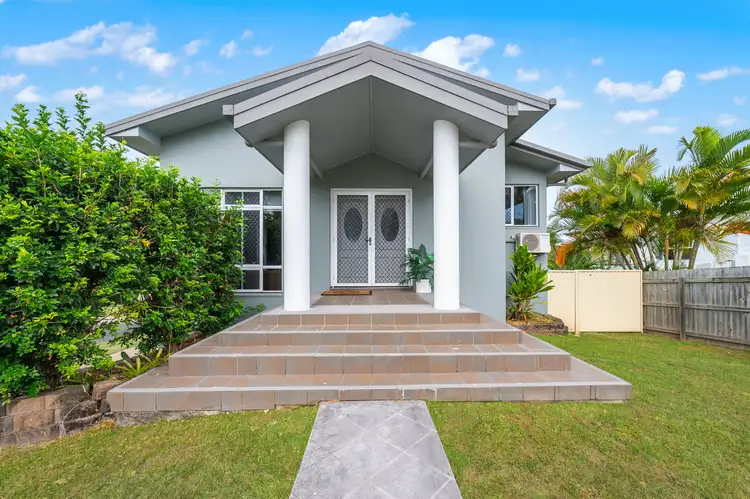 18 Woodlands Drive, Eimeo QLD 4740