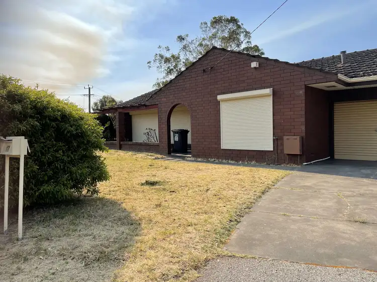 17 Banksia Road