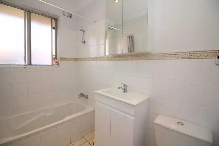 Fifth view of Homely unit listing, 4/25 Addlestone Rd, Merrylands NSW 2160