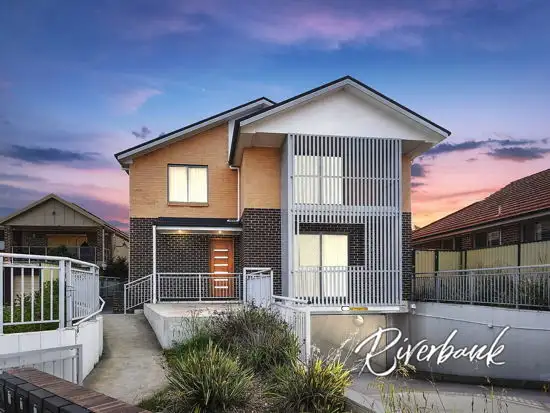 2/92 Burnett Street, Merrylands NSW 2160