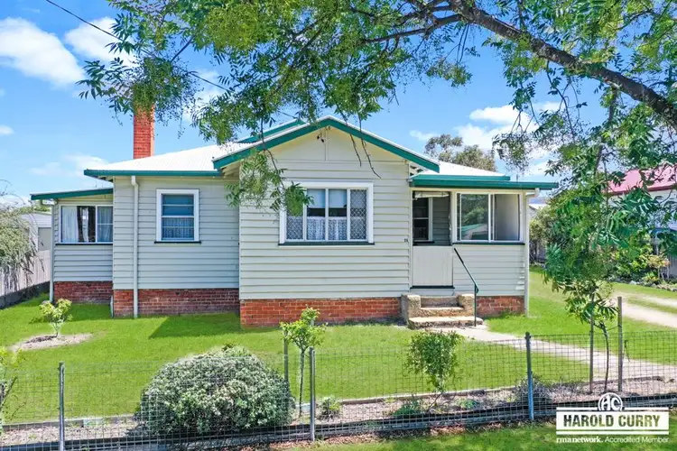 25 Molesworth Street, Tenterfield NSW 2372