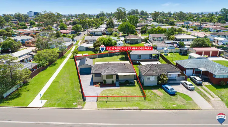 127 WRENCH STREET, Cambridge Park NSW 2747