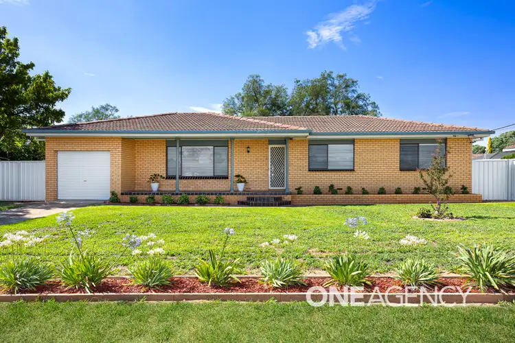 73 WADE STREET, Coolamon NSW 2701