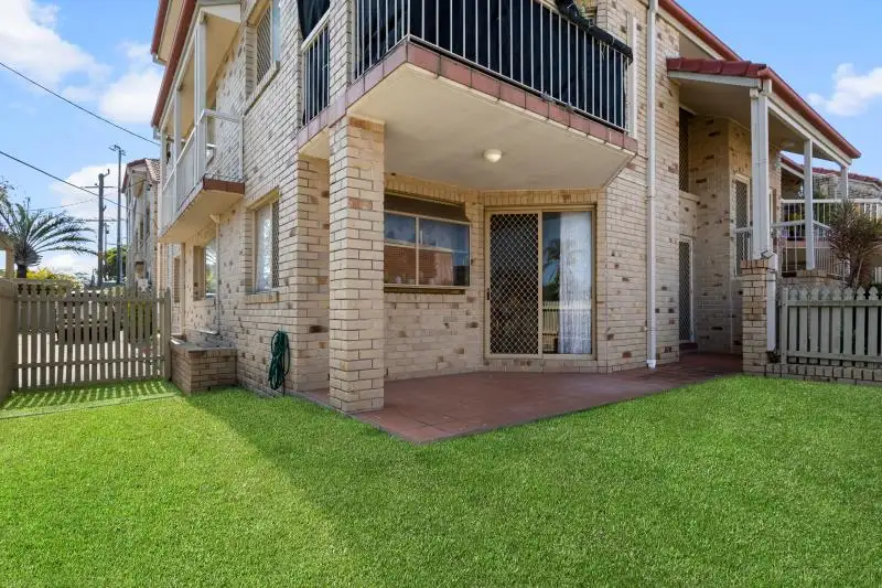 Main view of Homely unit listing, 1/18 Meredith Street,, Redcliffe QLD 4020
