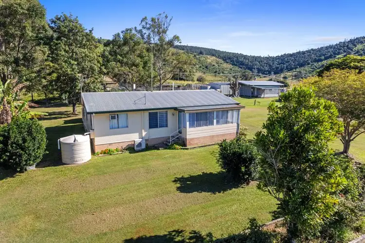 7 Domans Road, Kanigan QLD 4570