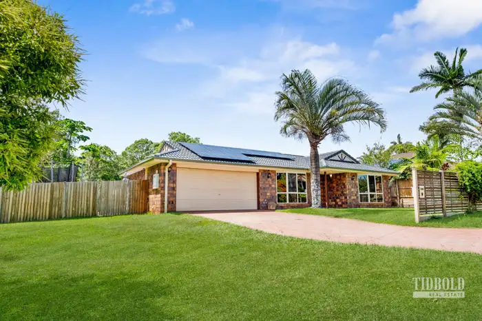 24 Mashie Place, Redland Bay QLD 4165