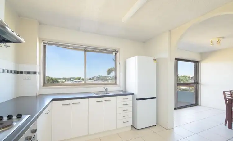 Fifth view of Homely unit listing, 10/7 Kent Street, West Gladstone QLD 4680