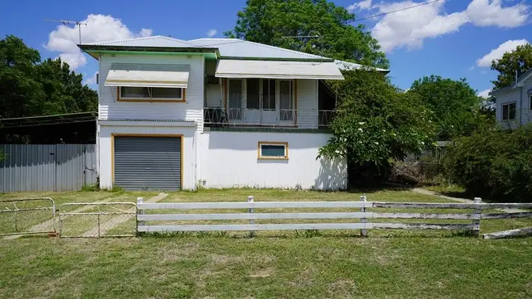 28 Webb Avenue, Moree NSW 2400