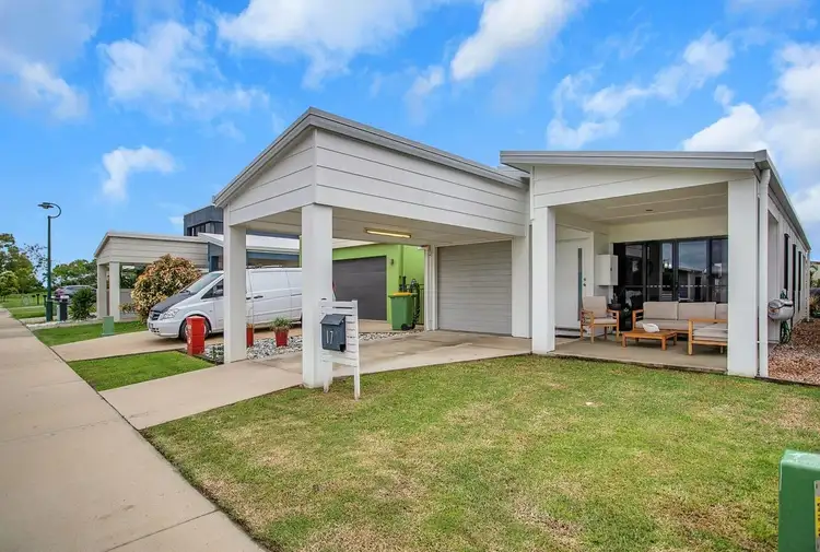 17 Maranark Avenue