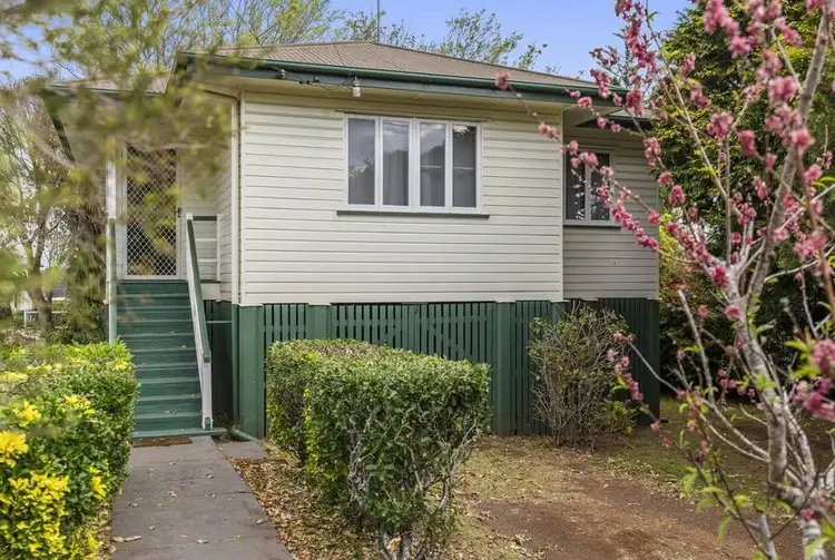 4 Murray Street, North Toowoomba QLD 4350