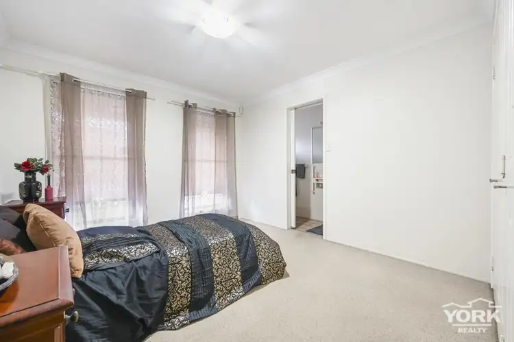 Sixth view of Homely unit listing, 1/387 Greenwattle Street, Wilsonton QLD 4350