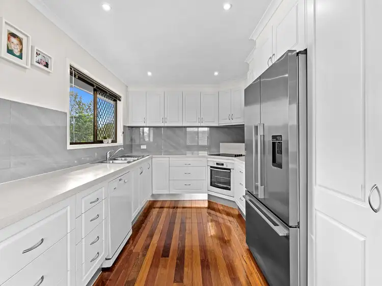 Fifth view of Homely house listing, 10 Brendale Avenue, Flinders View QLD 4305